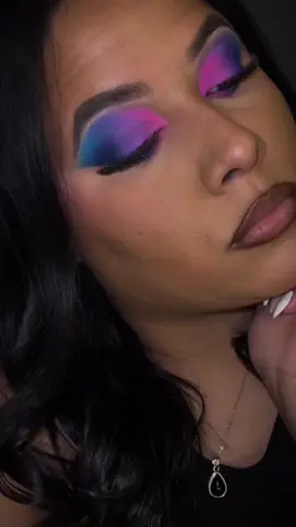 You have beautiful eyes 🫦#fyp #trending #viral #latina #latinamakeup #influencer #contentcreator #trendingmakeup #makeupgoals #makeuptransition #2016makeup #latinacontentcreator #makeupchallenge 