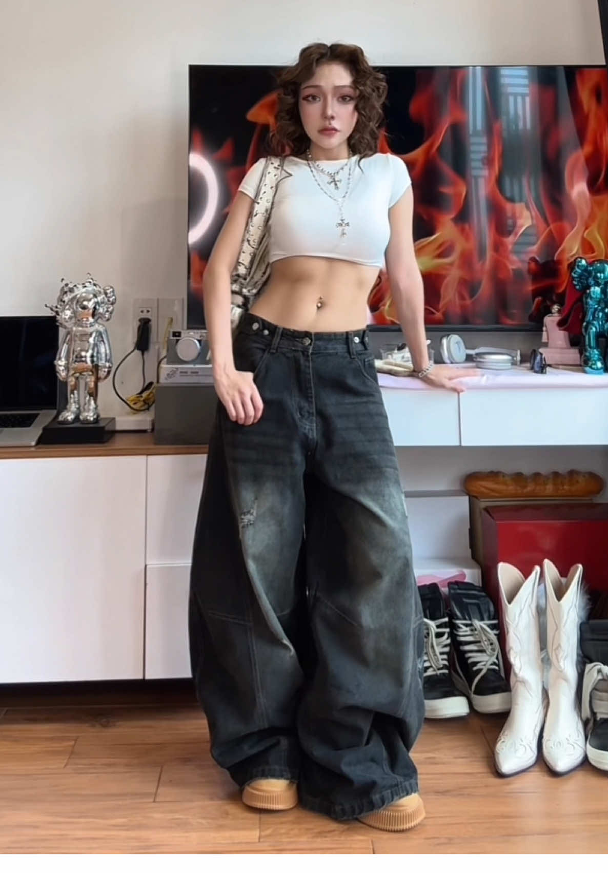 Quần ống cong to chất quá mấy u ơi @SSSTORE.Aesthetic #mydienlive #genz #outfit #phoido #quanjean 