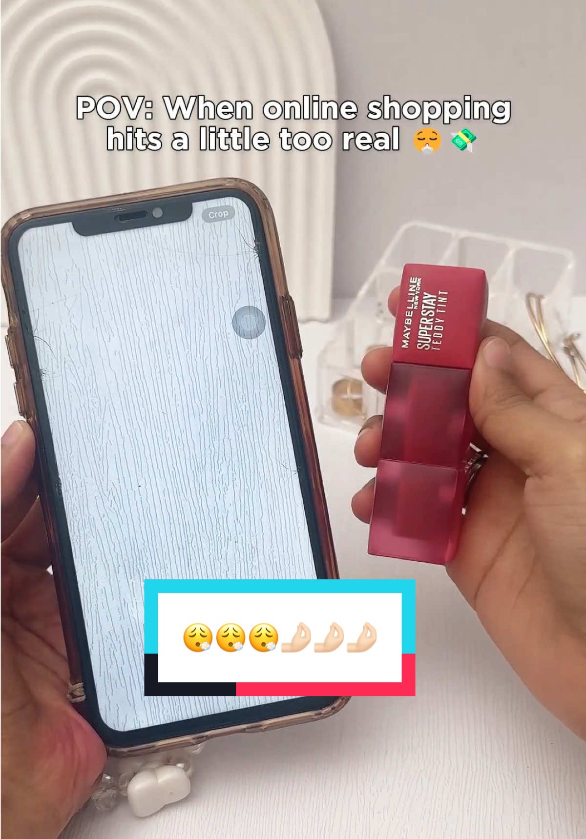 One click away from broke but make it aesthetic 😮‍💨💳 Who can relate? 🙋‍♀️ #maybelline #maybellinemy #maybellinemalaysia #maybellinesuperstayteddytint #superstayteddytint #maybellinesuperstaymatteink #superstaymatteink #maybellinesunkisserliquidblush  #maybellinesunkissermatteliquidblush #FYP #relatable #makeup #girls