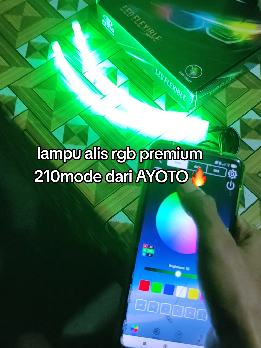 mau lampu kalian tambah ganteng? coba pake lampu alis rgb dari @ayotoled.official😍🔥 TERANG✅ RGB 210 MODE✅ WELCOME LIGHT✅ SEIN RUNNING✅ #vario #variomodifikasi #alisrgb #ayoto #lampualis #fyp #fypシ 