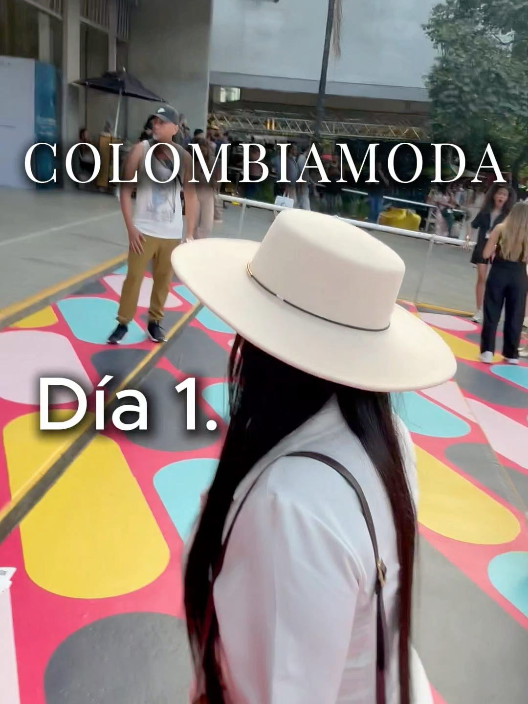 ¿Estás lista para lo que viene? Este 2025 nuestra CEO visita colombiamoda nuevamente, Ayer 29 de Julio estuvo revisando que tendencias llegan para el segundo semestre del año respecto a estructuras, cortes, tonos y materiales innovadores para crear unas capsulas únicas de las proximás colecciones. ¡Atenta a lo que se viene! estaremos compartiendo nuestro proceso y trabajo detrás de Punto de Marcas Women. 😊.     #modateen #modamujer #colombiamoda #colombiamoda2025 #colombia #moda #medellin #diseñodemoda #empresaria