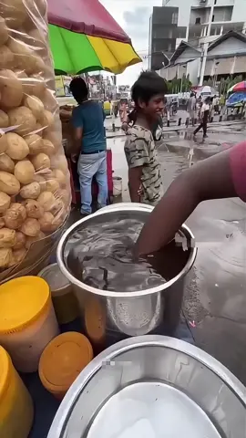 Street Food #tiktokreaction #reaction #adamrose #streetfood #indianstreetfood 