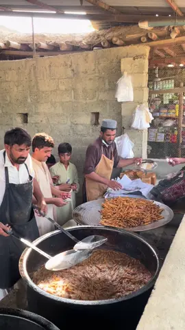 Mohmand famous TikTok chips ❤️💯😘 #typ #foryoupage❤️❤️ #mohmandchips🍟 #sherazmalikvlog #burhantv 