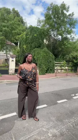 Les amis, on s’est pas vu depuis trop longtemps 🤧  Petit Look du jour quand même 🫶🏾 #outfitcheck #maxidress #summeroutfit #coquettefashion 