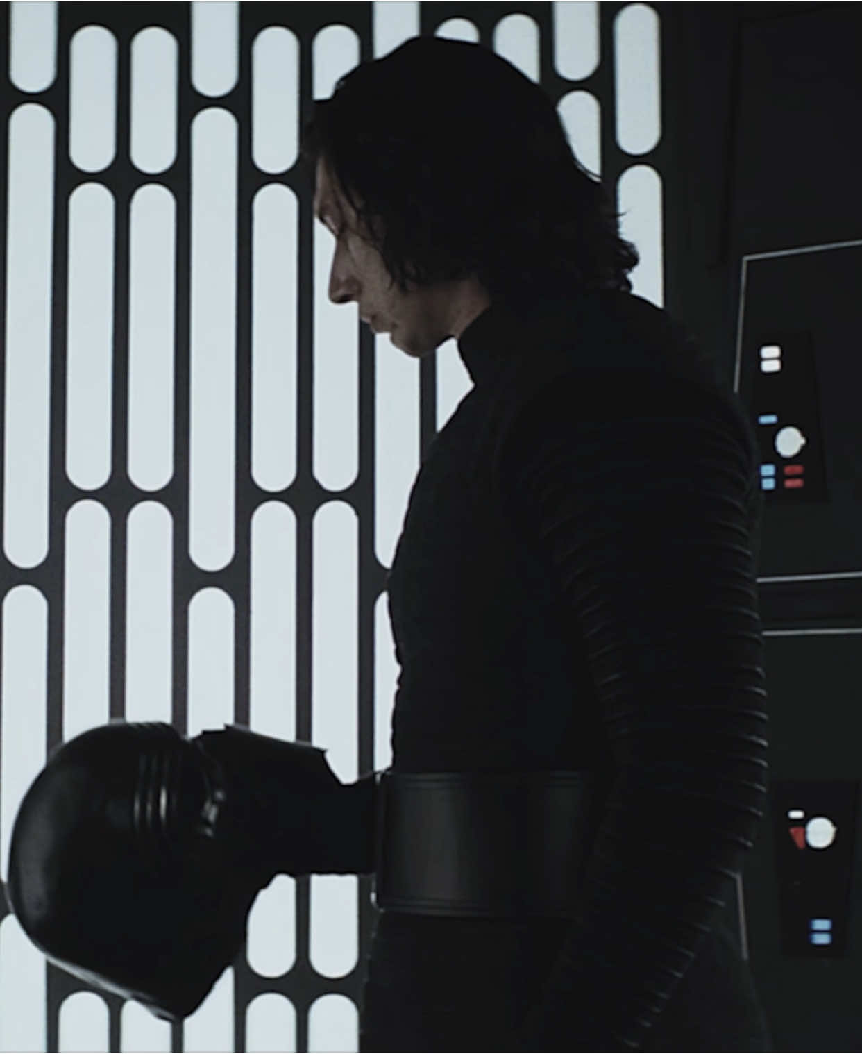 The last Jedi was DEFINITELY his film // cc scorpiofeature // #kyloren #kylorenedit #starwarsedit #starwars #adamdriver #edit #fyp #viral 