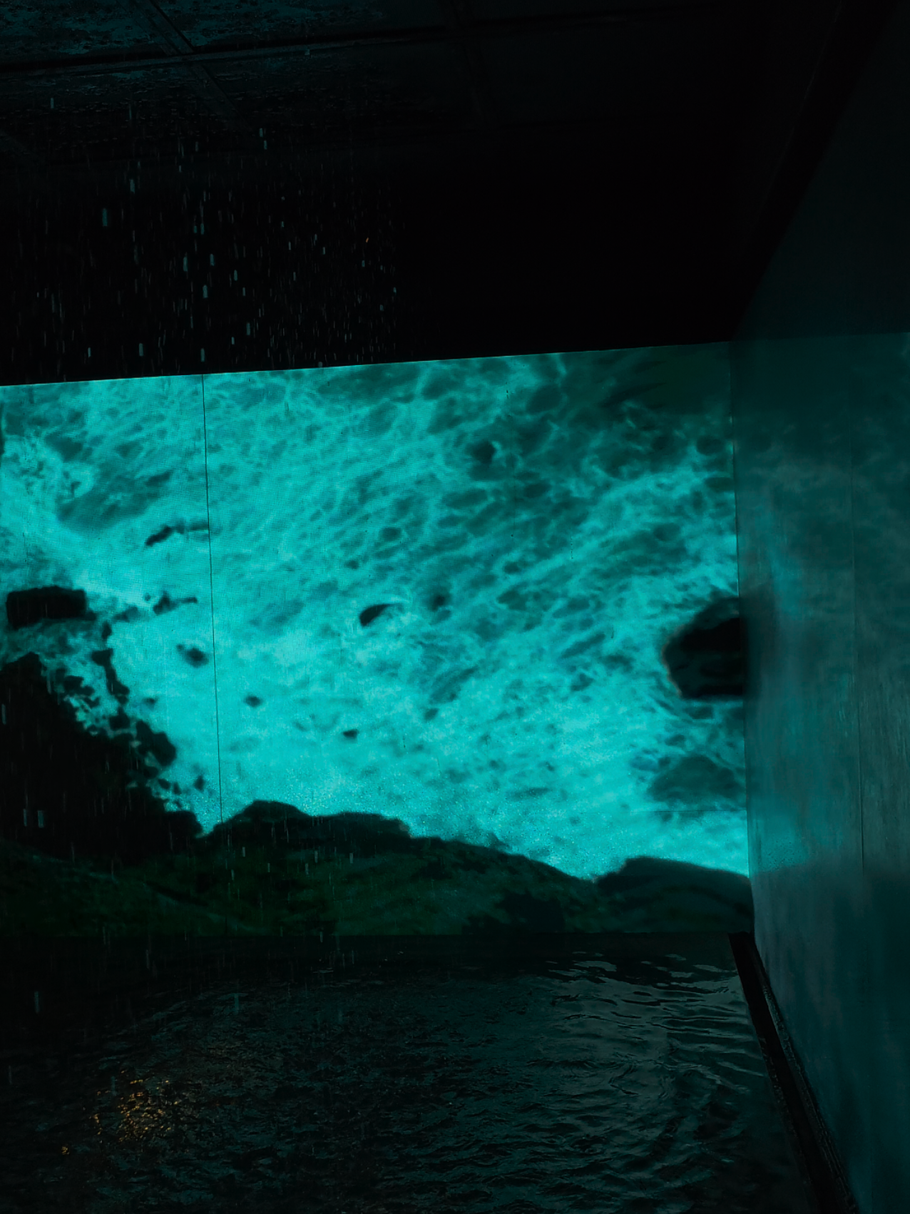 #qctermemilano #spa #milano #rainroom #viral #italy #qc #wellness #rain #swim #ambient #mailand 