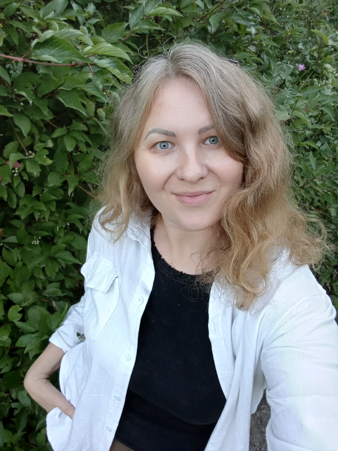 Перестаньте хотеть. Будьте тем чего хотите. Всё чего вы хотите - неважно материальные блага, цели, эмоции - это лишь игра воображения, которая формируется и разворачивается каждое мгновение. 