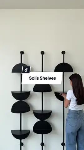 From box to wall in minutes 👌✨ Minimal hardware, major impact. Solis in black or sand — which one’s your vibe?  #HomeStyle #QuickInstall #InteriorInspo