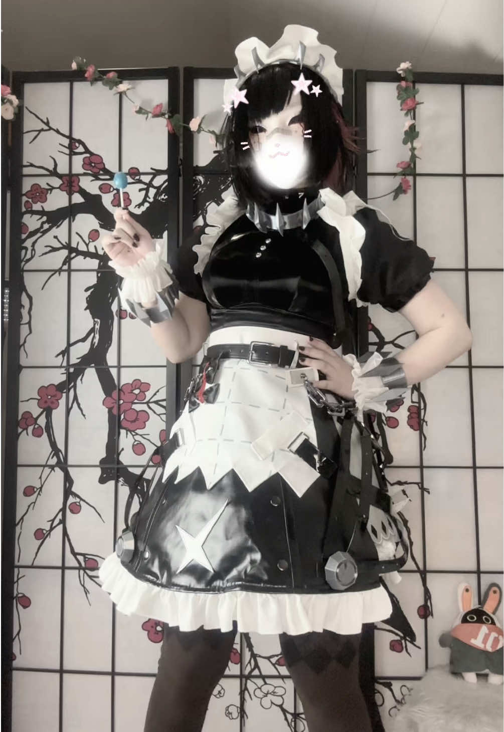 Chomp chomp, beware of shark!🦈 #ellenjoe #cosplay #ellenjoecosplay #zzzero #Dripfest2025 #zzzS2Video 