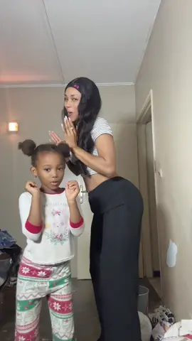 Maman on a qu’à faire TikTok 🫶🏽💜