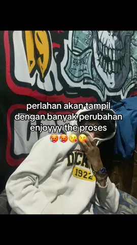 pantengin kalo kata ank zman skrng🤣 #masukberandafyp #storymbons #storykatakata #perubahandulusekarang #pantengin #foryou #zmn14 #fyppppppppppppppppppppppp 