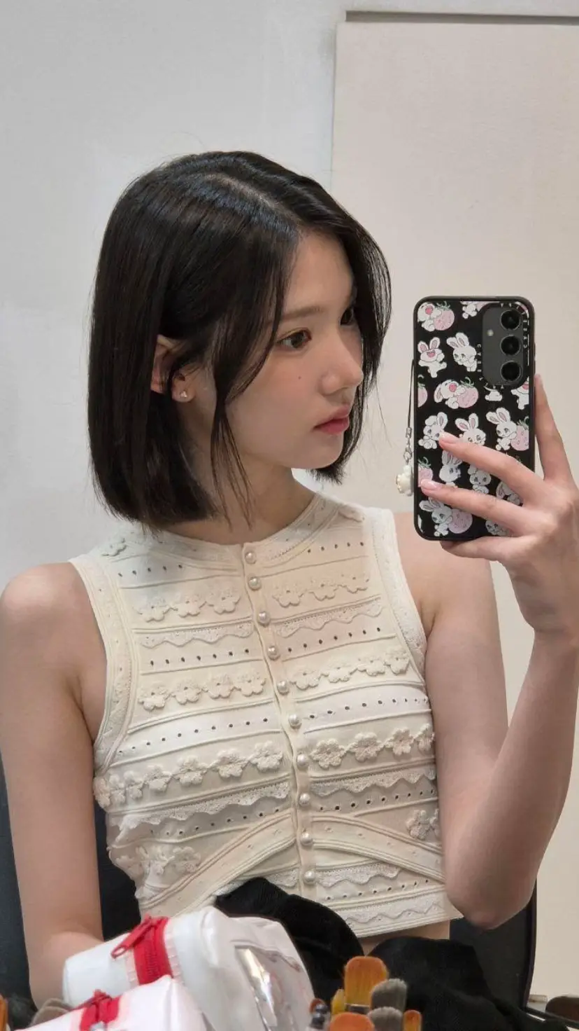@Hearts2Hearts #jiwoowalpaper #jiwoo #jiwooedit #jiwoohearts2hearts #jiwooh2hearts #wallpaperkpop #wallpaperidol #smentertaiment #foryou #foryoupage #fyp 