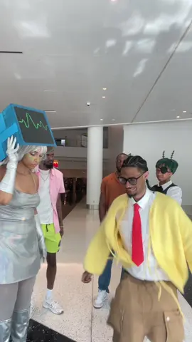 M so LATEEE but one more time for the bikini bottom crew 🥹 @Roy Mustangs Gloves @Kristina @Supremesvm @xm4rz.zx @Jean-Pierre Cuestas  #fentysuperbrandday #supercon #miami #anime #spongebob #spongebobsquarepants #cartoon 