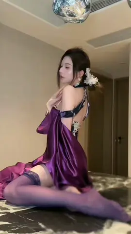 New beauty every day. Follow for more! #BeautyGoals #ChineseGirls #FYP #FollowForMore 