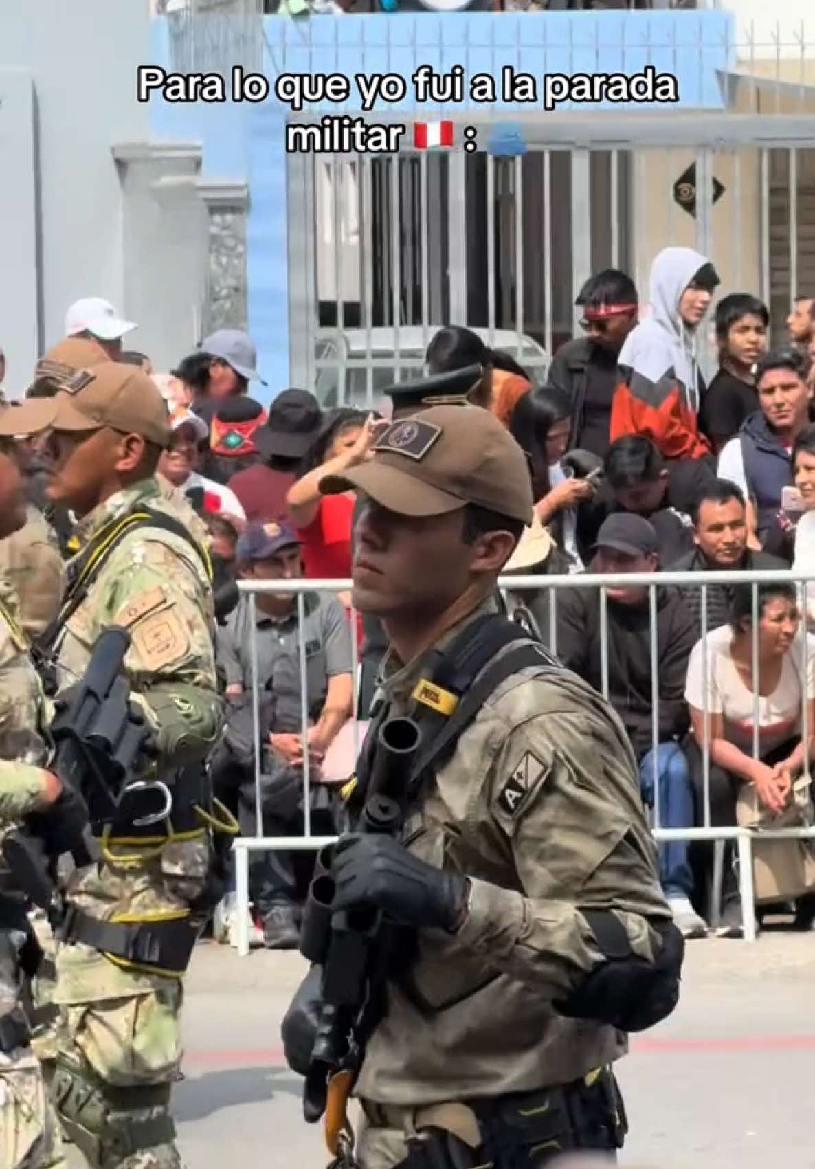 Tiktok haz lo tuyo… JAJA 🇵🇪 #fyp #perú  #paradamilitar #28dejulio 