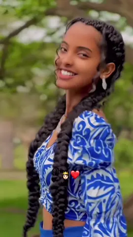 #HelenMeles🇪🇷👸🏻❤️ #Lulia🇪🇷👸🏽❤️ 