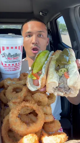 Portillos again🌭 #fyp #Foodie #fastfood #fypシ #foodtiktok #mukbang #asmrfood #review #tastetest #eatwithme 