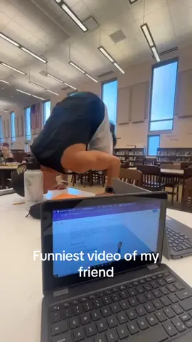@TheOneAndOnlyPman✝️ #handstand #fails #failed #fail #funny #fyp #fyppppppppppppppppppppppp #fypシ #fall #school 