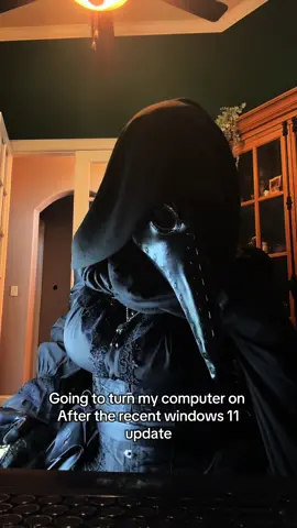 Making jokes out of my shortcomings is the best way I can deal with em 💀 #fyp #plaguedoctor #update #computer #funny 
