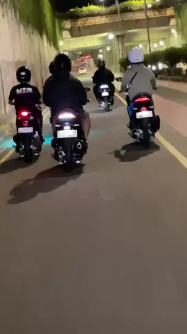 Ngintil aja kita mah wkwk #fyp #xybca #nightride #beatdeluxe #vario 