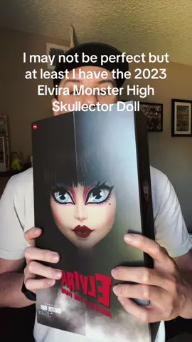 I love this thing.  Elvira Mistress of the Dark Monster High Skullector Doll.  #elvira #mosterhigh #skullector 