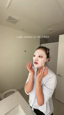 helloooo glass skin ✨🫧 i swapped my skincare routine for @REJURAN US Turnover Ampoule + Mask, powered by c-PDRN (yes, the salmon-DNA glow stuff 🐟). Two minutes, dewy, hydrated, and glowy skin all day!  Give it a try, i highly recommend :) #rejuran #cpdrn #pdrn #salmondna #ad 