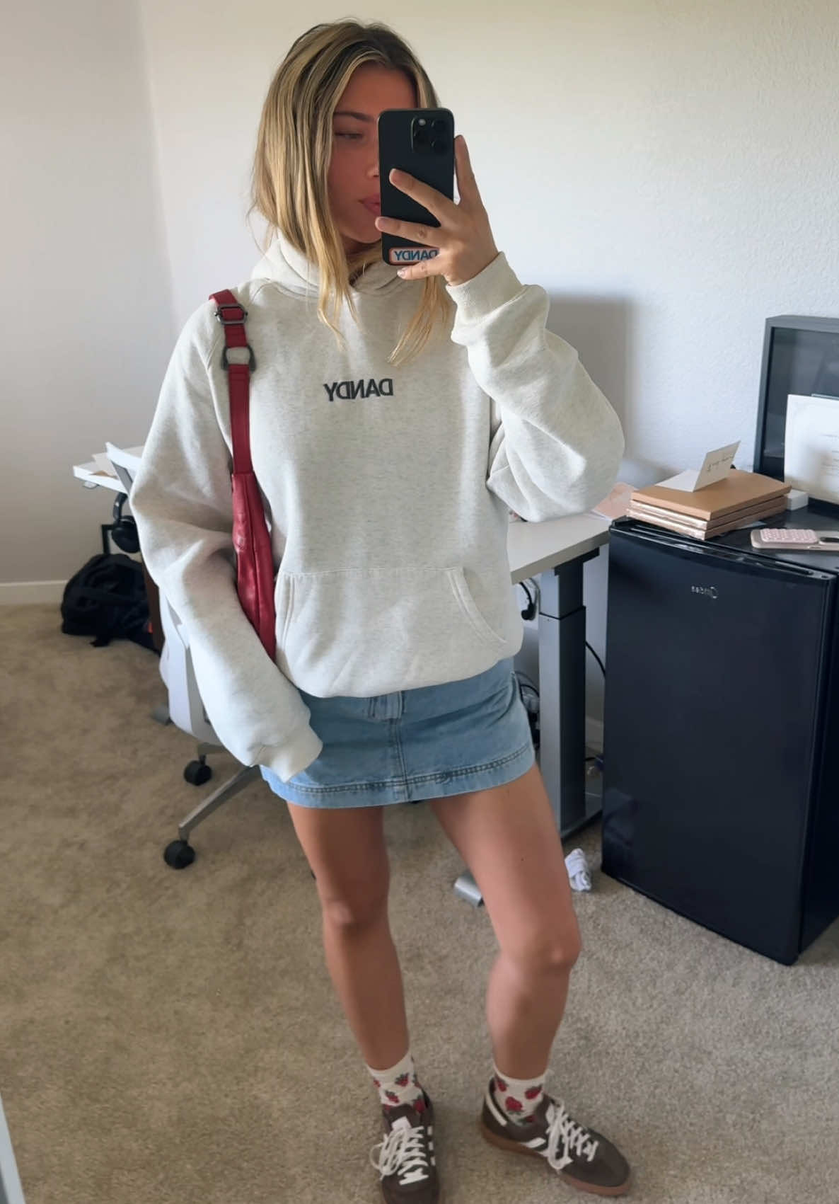 how i style a hoodie in the summer 💖 #dandy #hoodie #outfit 