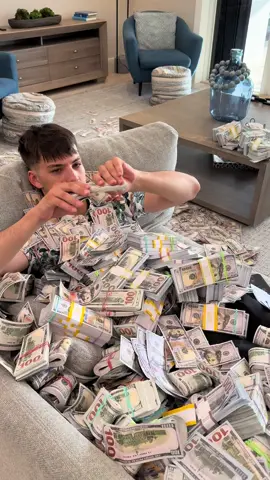 Just relax 😎 💸 #CashDrop #MoneyRain #TikTokMoney   #RichEnergy #MrMiamiCash   #MotivationMoney #TikTokReels #ViralVideo