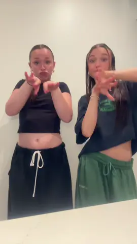 twin @Taylor Hatala #fyp #foryou #trending #viral #twin 