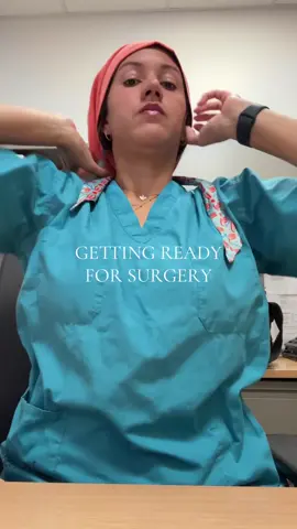 I’ve got this make up down! I can do it so quickly and feel so put together! Also obsessed with this scrub cap by @wearfigs #surgery #makeup #figsambassador 