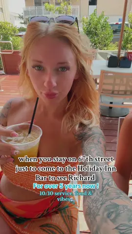 Beach & to see our man Richard every year #oceancitymaryland #oceancity #OC #beachvibes #beachday #foryourpage #showlovegetlove #bartender #bestbartender #oceancityboardwalk #oceancitybeach #holidayinn #holidayinnexpress #holidayinnhotel #ihg #ihghotels 