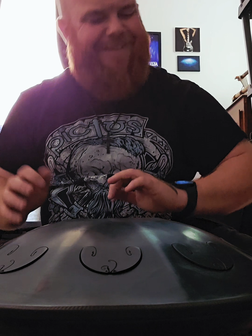 New song. A Skyrim Didley.  I started writing this cover since Saturday and :) I wanted to capture the reality of recording this was take 12. But the magic lies with even with frustration of mess ups and off tempos is even when you may be upset the pans just automatically wipe it away. Enjoy and don't take any arrows to the knee adventurer. #skyrim #skyrimhandpan #ravvast #ravdrum #handpan #hangdrum 
