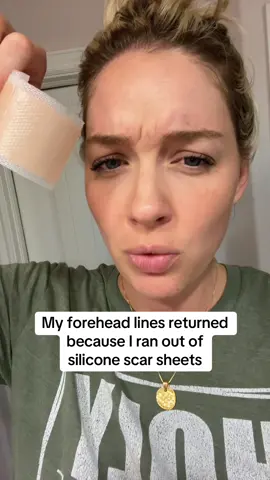 First—if you’re trying to avoid Botox but still want smooth skin, follow me. My forehead lines came back the moment I stopped using these silicone scar sheets (ok it took 2 weeks which shows you consistency is everything!). I wasn’t expecting results this good when I first tried them—but they’re now a non-negotiable in my nightly routine. They help flatten lines, retrain facial tension, and smooth the skin overnight without sticky serums or harsh ingredients. I sleep in them 4–5 nights a week and they’re my favorite hack for fine lines, postpartum skin, and aging prevention in my 30s. **They’re back in stock. I linked them in my cart.**👇 This content is for informational purposes only and is not medical advice. Individual results may vary. #foreheadwrinkles #nobotox #toxicfree #momskincarehack #wrinklepatches #facetape #SkinCareRoutine #SelfCareForMoms #tiktokshopbacktoschool #BackToSchoolHaul #backtoschool 