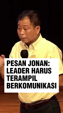 Direktur Utama PT Kereta Api Indonesia (Persero) periode 2009-2014, Ignasius Jonan, mengatakan seorang pemimpin harus memiliki keterampilan komunikasi agar bisa menyampaikan pesan dengan baik ke anggota tim. Salah satu hal yang disoroti adalah penggunaan istilah dan indikator rumit sehingga sulit dipahami oleh organisasi. Padahal, kala Jonan memimpin di KAI, latar belakang sumber daya manusia (SDM) di perusahaan pelat merah tersebut adalah mayoritas merupakan lulusan sekolah dasar (SD). Penggunaan istilah dan indikator rumit tentu bisa digunakan oleh seorang pemimpin apabila berhadapan dengan audiens yang memiliki latar belakang pendidikan lebih tinggi. Hanya saja, niat penggunaan istilah rumit tersebut harus diluruskan yakni agar lawan bicara bisa lebih paham konsep atau pesan yang disampaikan. Jonan kembali menegaskan, penggunaan istilah rumit jangan diniatkan untuk terlihat cerdas di hadapan orang lain. Dengan niat tersebut, apabila lawan bicara gagal memahami pesan maka seorang leader telah gagal dalam melakukan komunikasi. #IgnasiusJonan #KomunikasiLeader