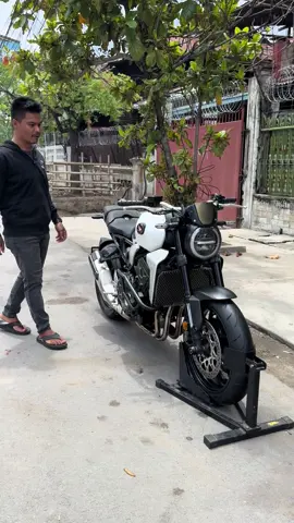 မင်္ဂလာမနက်ခင်းပါဗျ🙏#Bully_Moto_Bike_House #မိတ်ဆွေတို့ရဲ့ယုံကြည်မူကိုအလေးထားပါတယ် #၃၉လမ်း_၈၁_၈၂ကြား #tiktokmyanmar🇲🇲 #myanmartiktok🇲🇲🇲🇲 #fyp 