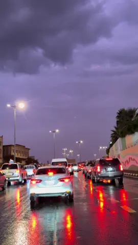 أبها#أمطار البارح الاربعاء في أبها#ابهتنا تمطر بفضل الله#امطار #لايفوتكم #اكسسبلوور اكسسبلوور