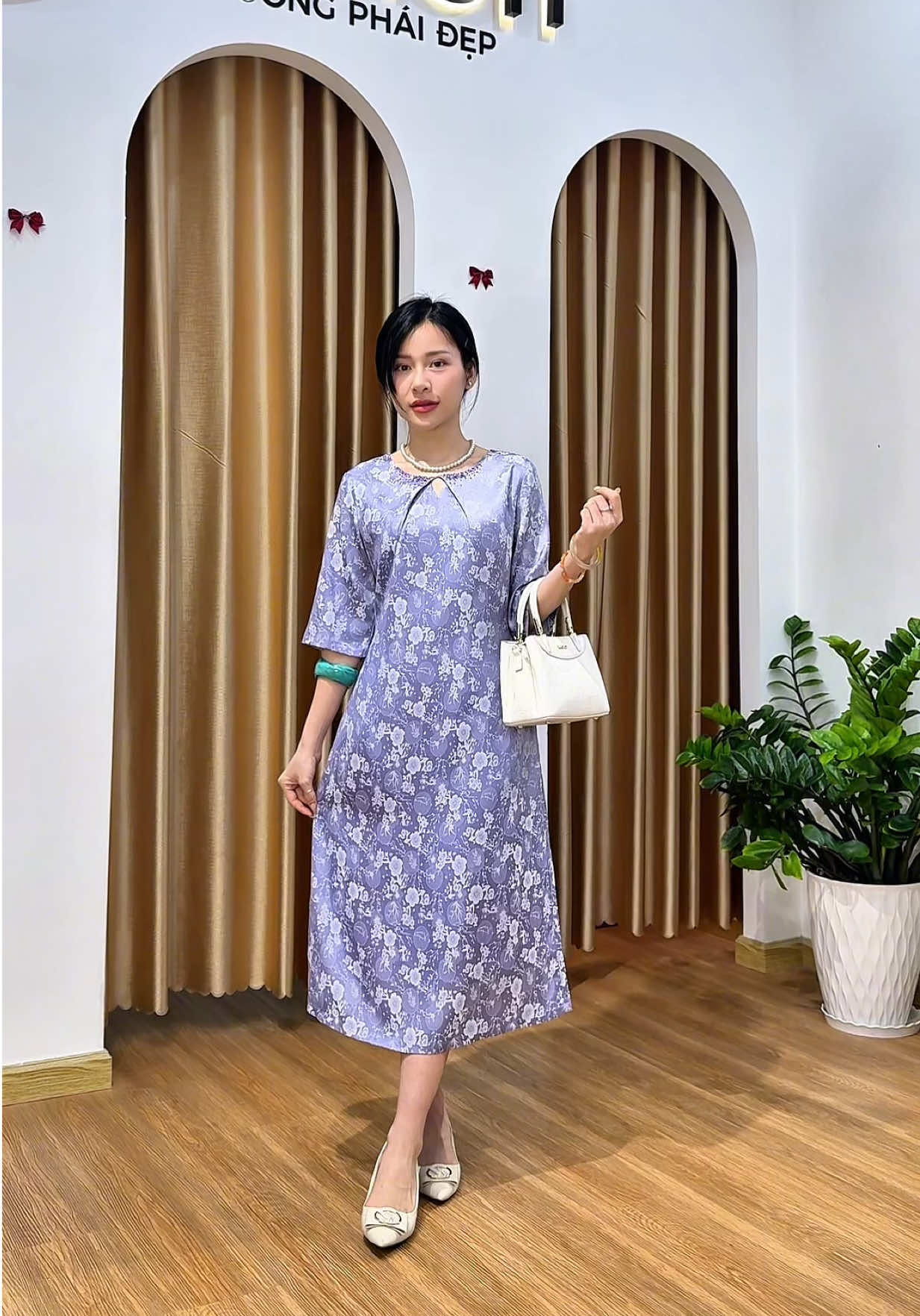 Đầm đi tiệc vải gấm sang trọng #thieuhoa #thoitrangtrungnien #thoitrang #damdutiec 