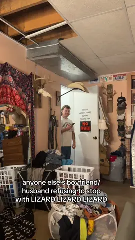 IM TIRED OF HEARING ABOUT THE FUCKIN LIZARD