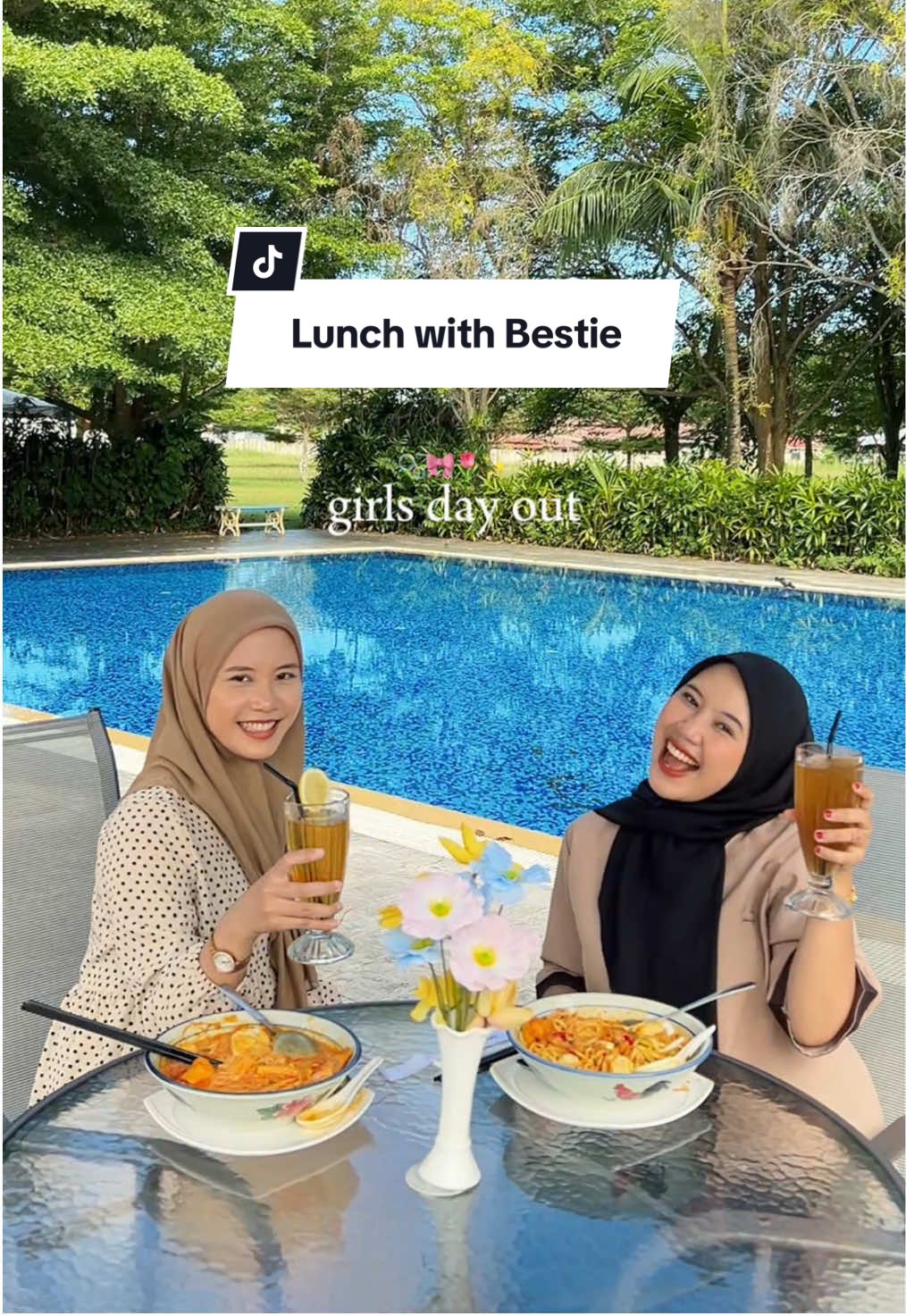 Kat mana nak lunch makan Nyonya Laksa sedap ni? 😍 Promo Nyonya Laksa akan launch start esok 1 Ogos!!! Jangan lupa tryyyy 😉😚 *T&C Apply #bayoulagoonparkresort #lunchmelaka #portmakan #melaka #bayoulagoonparkresort #fypage 