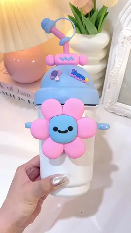 Mang ly ra cf đựng thay ly nhựa mà ai cũng khen xinh lun í 🌸🌸 #khouse #khousesmart #lygiunhiet #lygiunhietchinhhang #inox316 #fyp #xuhuong 