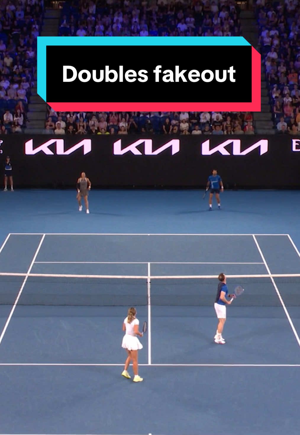 The doubles partner fakeout 🤣 #djokovic #azarenka #zheng #murray 
