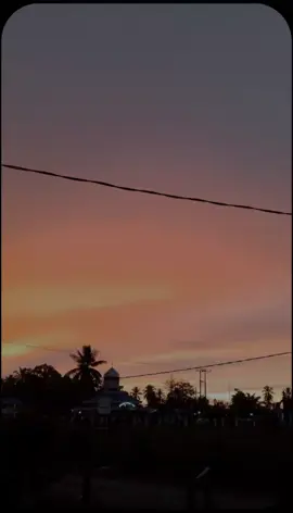 Tidak sopan ketika seorang Hamba terlalu banyak Meminta dan memaksa untuk diberikan🥹 #CapCut  #muhasabahdiri #belajar #ikhtiar 