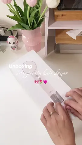 Finally! I found a pink elegant hair dryer from @Laifen Indonesia Official 🎀🌷🩷 #laifen #laifenhairdryer #hairdryer #hairdryermini #hairdryerpink #pink #fy #fypage #fyppppppppppppppppppppppp #fy #fypシ゚ #unboxing 