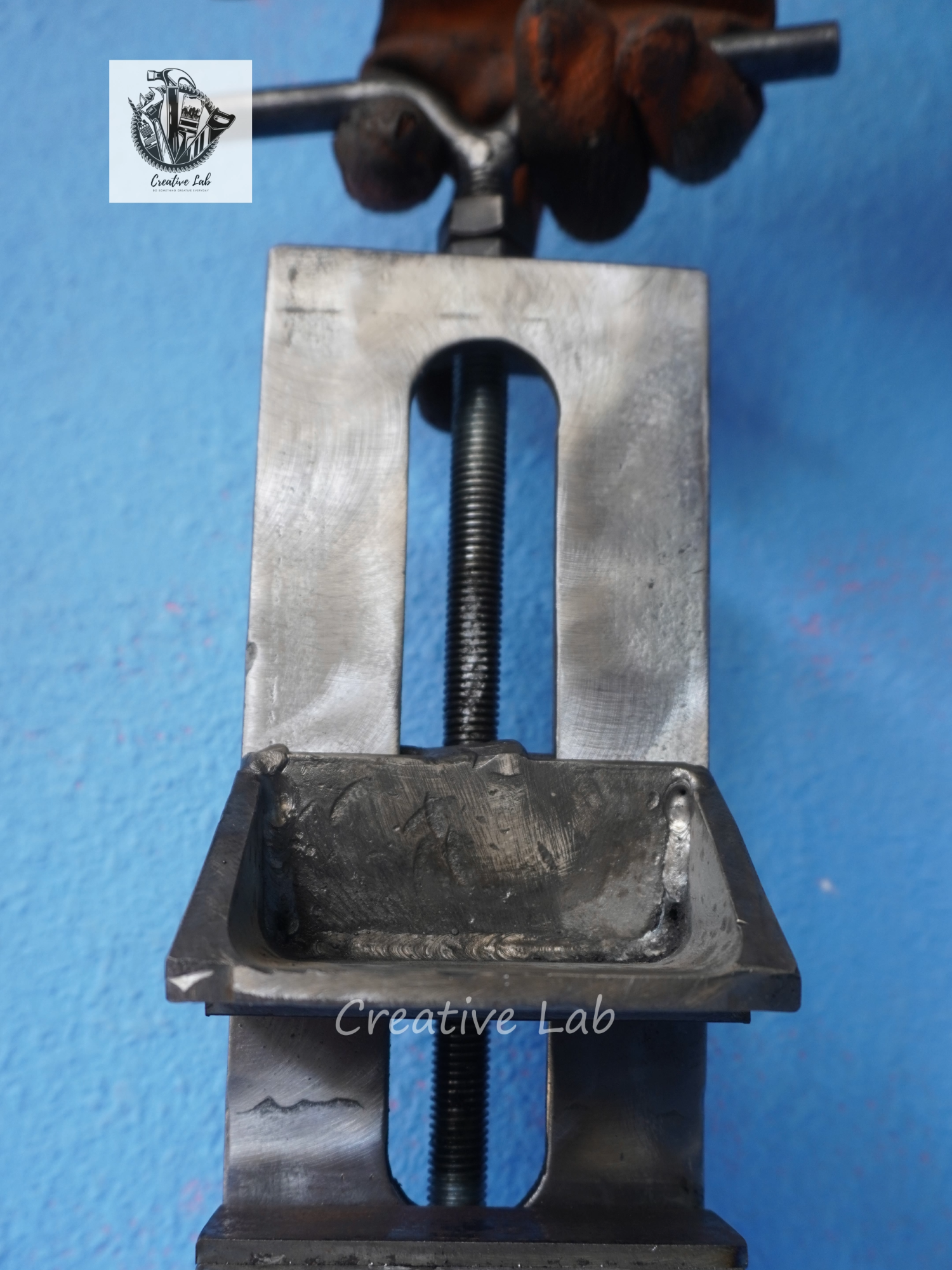 🔥 The Homemade Tool Welders Can’t Stop Talking About – DIY Metal Bench Vise! #inventions #bench #vise #clamp #metalworking #welding #diytools #satisfying #fabrication #BritishDIY #UKDIY #lifehacks