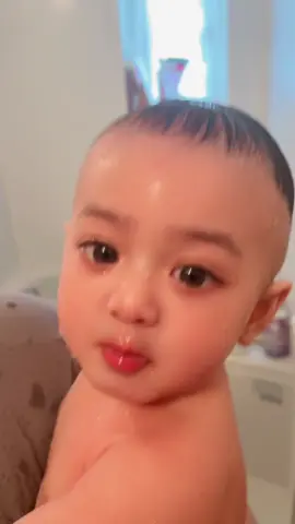 Dahlah pasrah akumah,bukanya di pakein baju 👶🏻🥶 #fyp #fypシ #fyppppppppppppppppppppppp #fypシ゚viral🖤tiktok #fypシ゚ #babytiktok #babyboy #babylucu #babycute #jepangindonesia🇯🇵🇲🇨 #lifeinjapan 