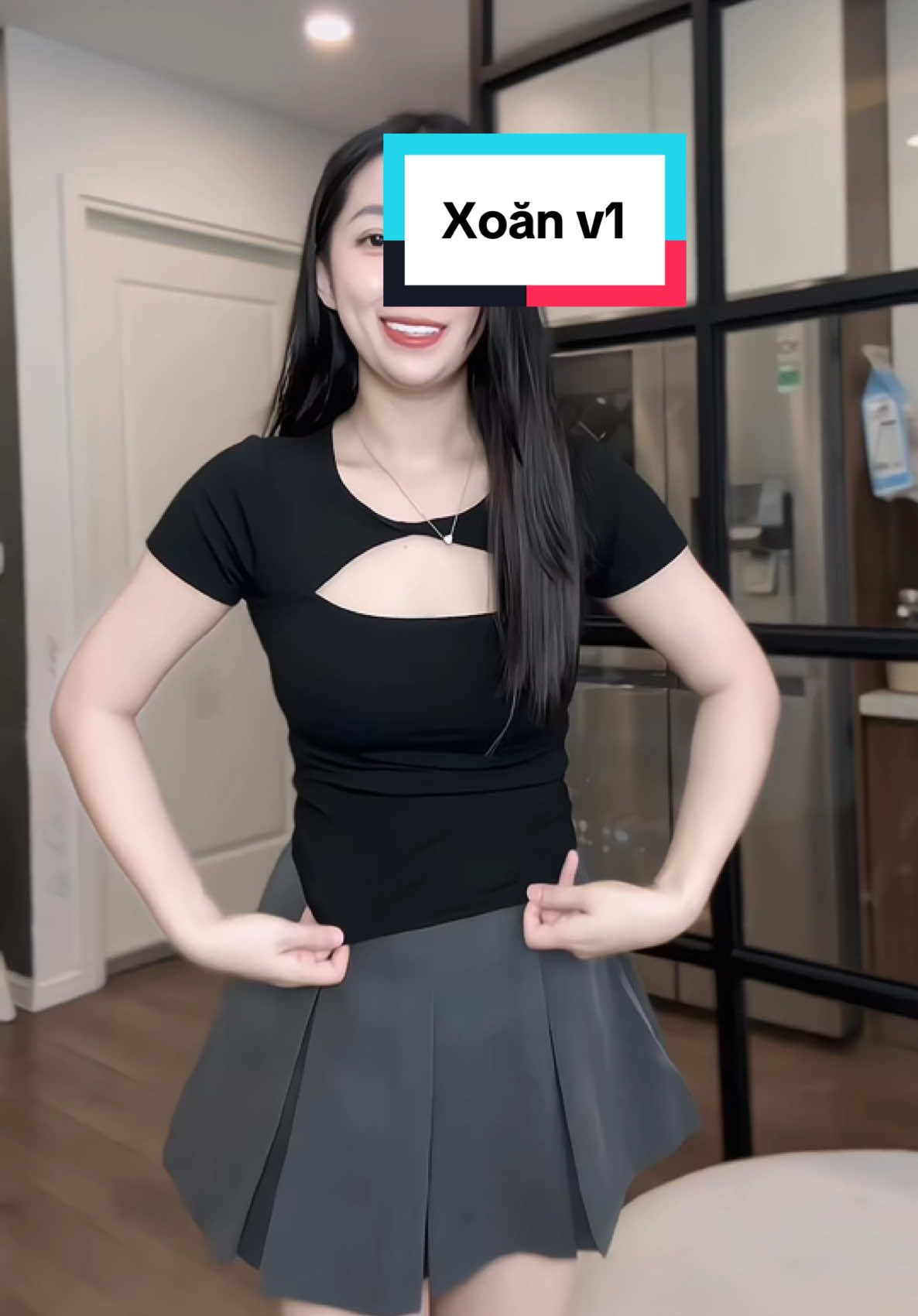 Áo thun cổ tròn xoắn v1 #aokieu #thoitrangnu #livetiktok #homnaymacgii 
