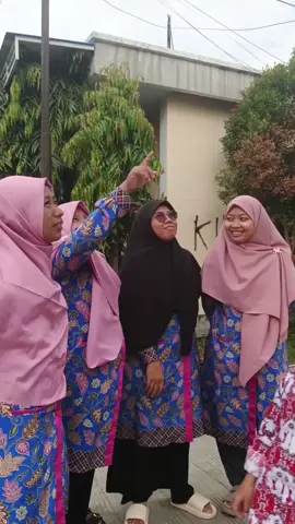 MaasyaAlloh Alhamdulillah 'alaa kulli haal Perkembangan pembangunan lantai 2  sekolah tercinta, TK 'Aisyiyah Bustanul Athfal 2 Heram 😍❤️ #sekolahtercinta♥💐 #tkaisyiyahbustanulathfal 