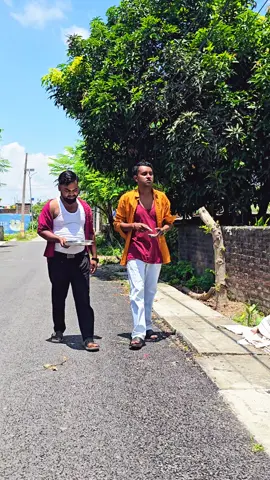 भिखारी 😁 #gautampur_sunsari #narshing_bali_bala6 #nabinking6 #funny @Narshing_bali_bala @❤️🤫Dewana official 🤫❤️ 