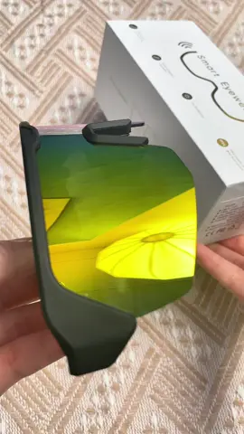 I love these smart glasses #smartglasses #tiktokshop #sunglasess #outdooreyewear 