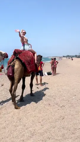 #wakacje #holidays #camels #jetski #woman 